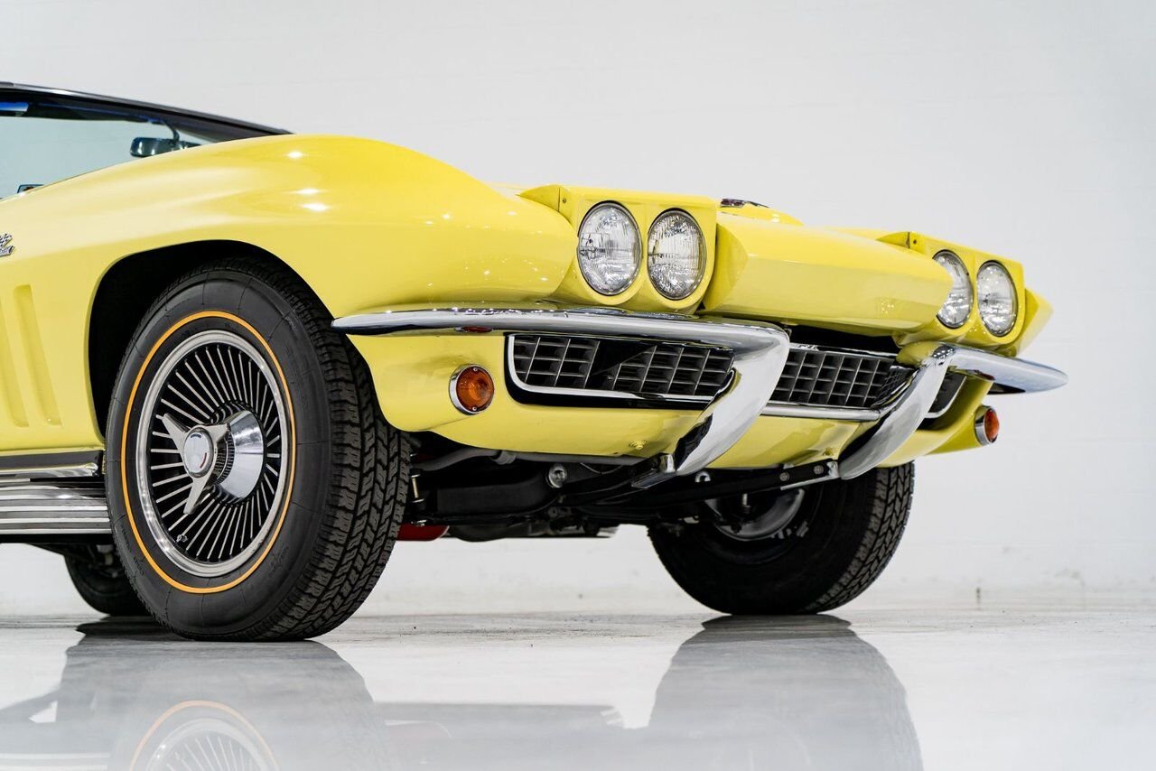 Chevrolet Corvette Matching# 427/425HP IP Code **PRICE IN USD** 1966 Jaune Montréal - photo #35
