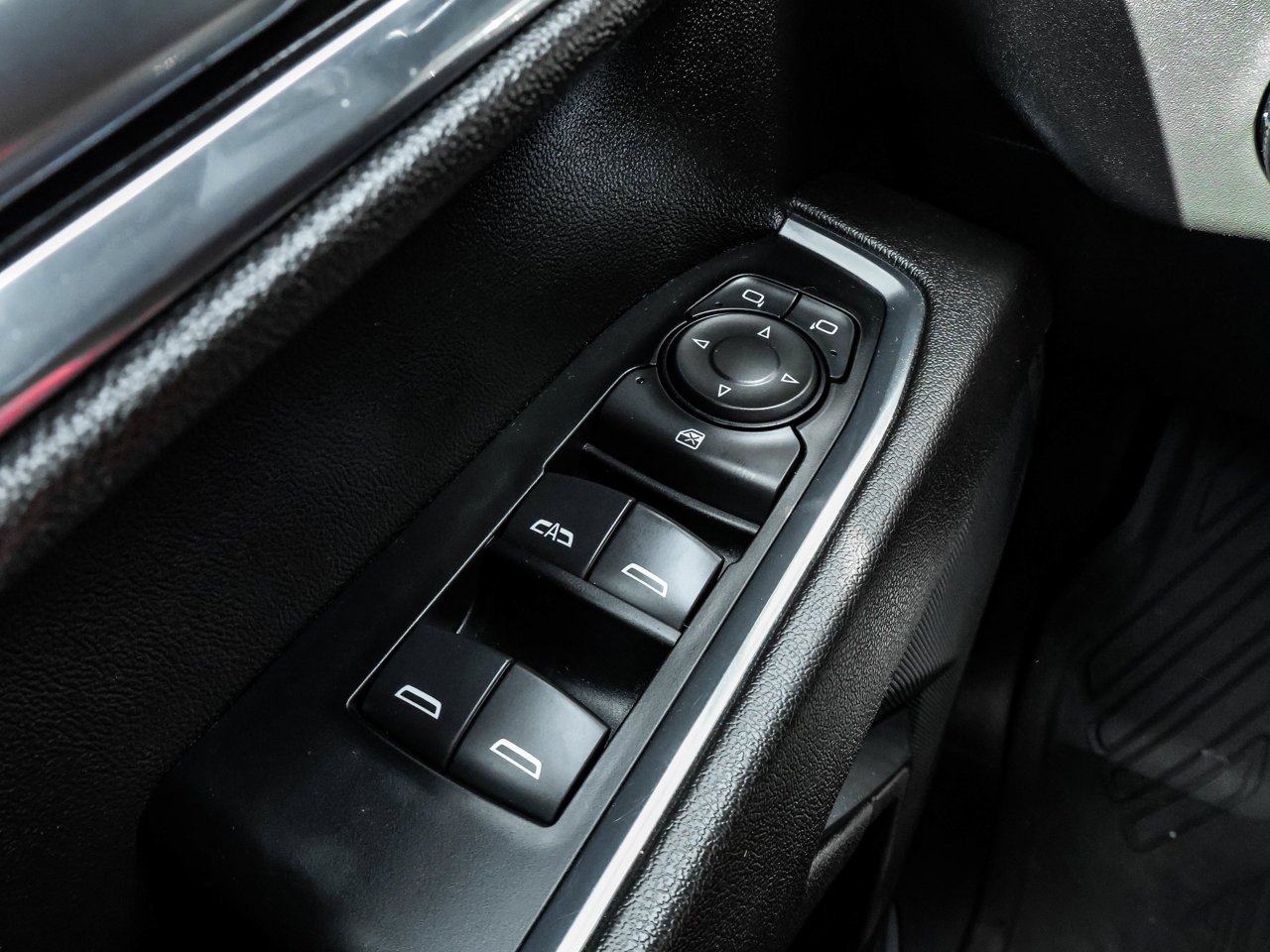 2024 GMC Sierra 1500 4WD Crew Cab 147 Elevation Black Sherwood Park - photo #18