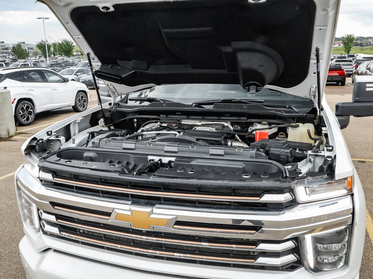 2021 Chevrolet Silverado 3500HD 4WD Crew Cab 172 High Country White Sherwood Park - photo #9