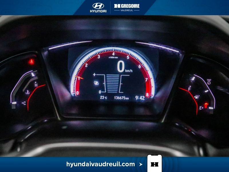 Honda Civic 2018 Rouge Saint-Eustache - photo #24