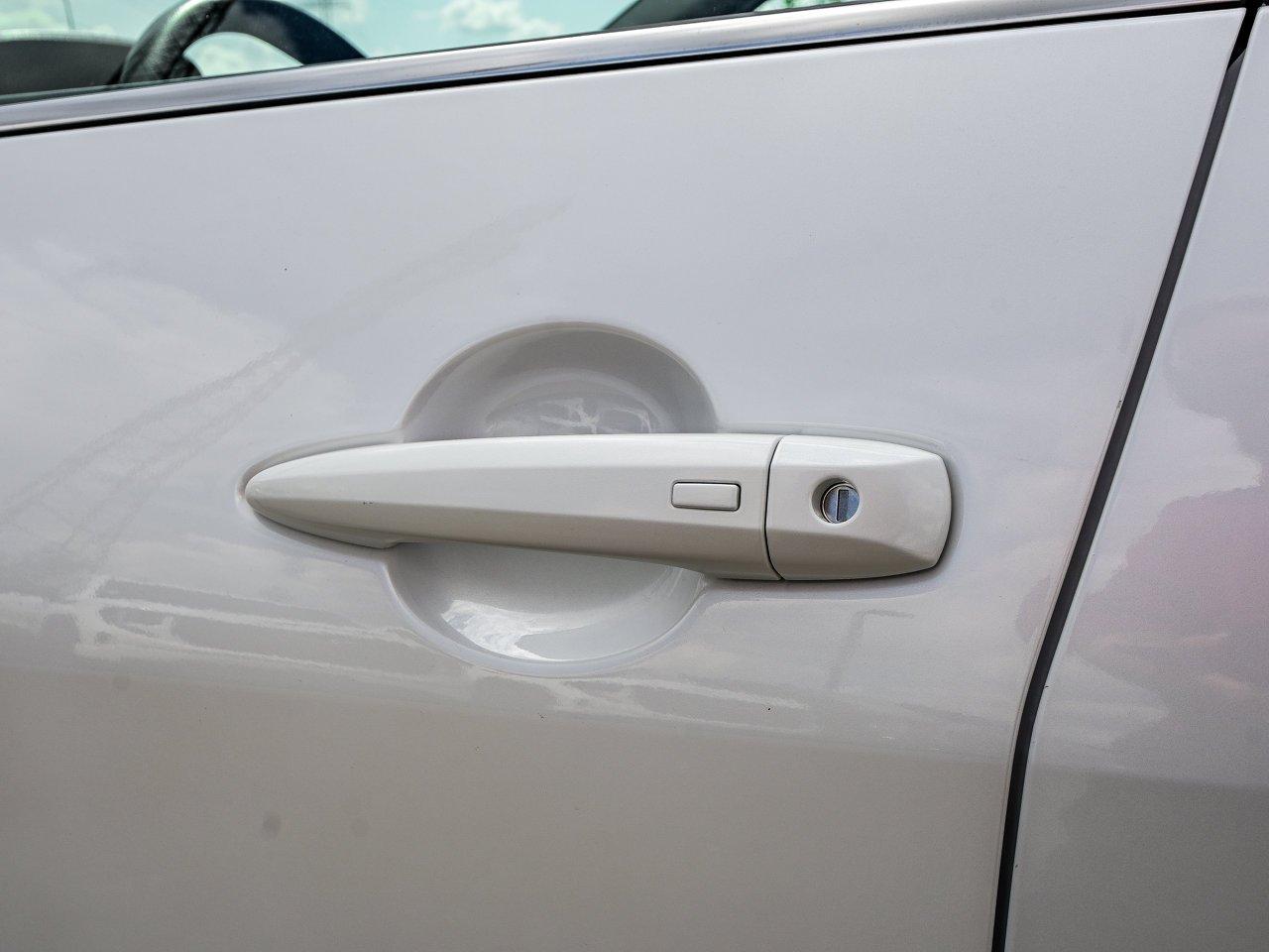2024 Nissan Sentra SV CVT White Sherwood Park - photo #7