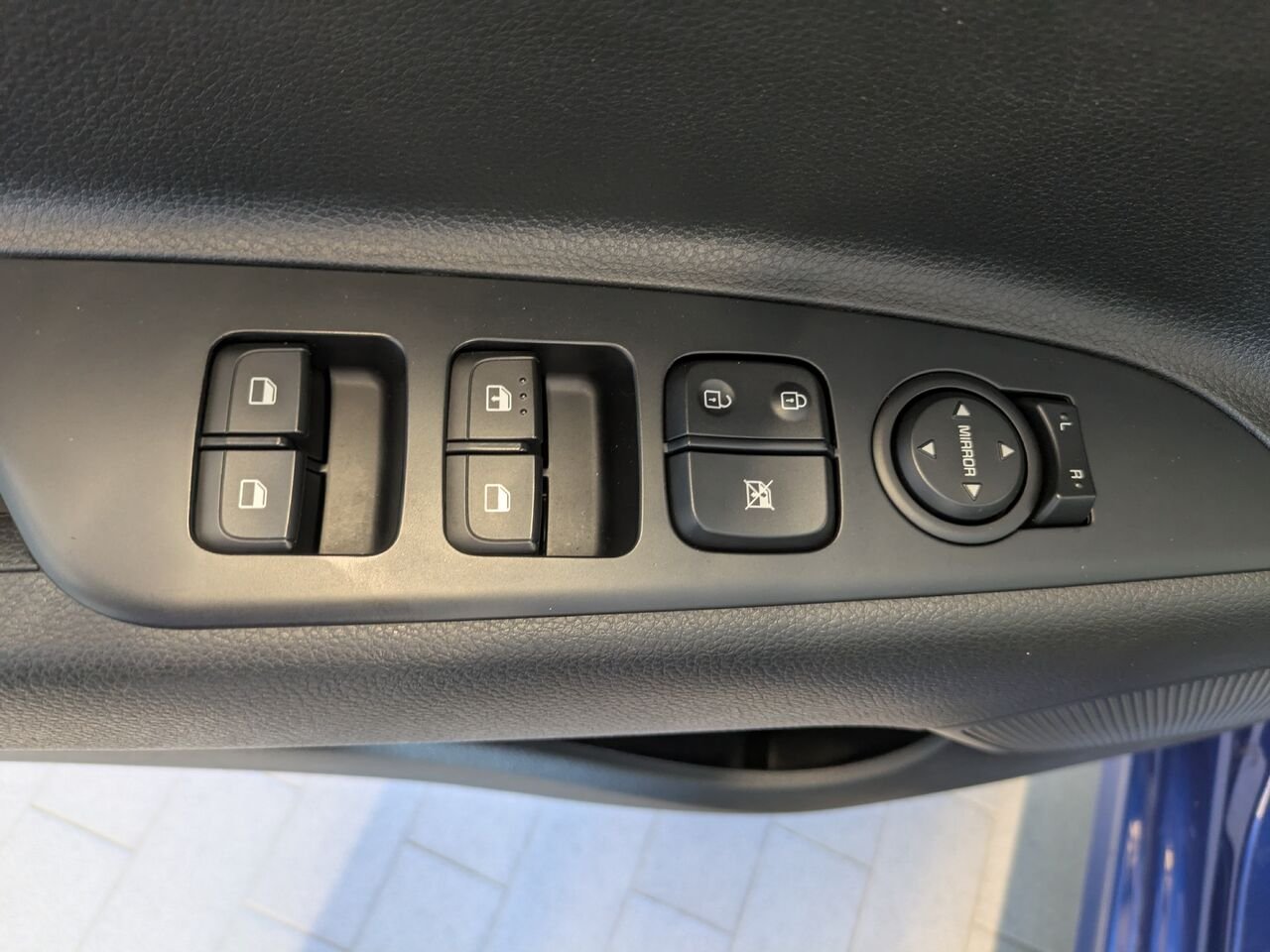 Kia Rio 5 portes 2019 Bleu Gatineau - photo #5
