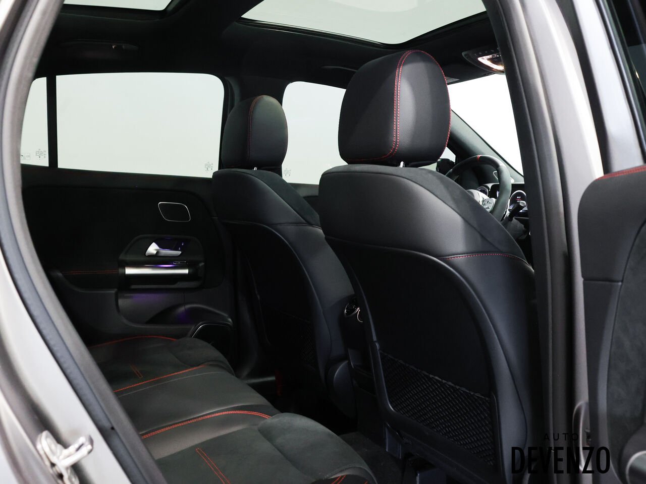 2023 Mercedes-Benz GLA Grey Saint-Eustache - photo #8