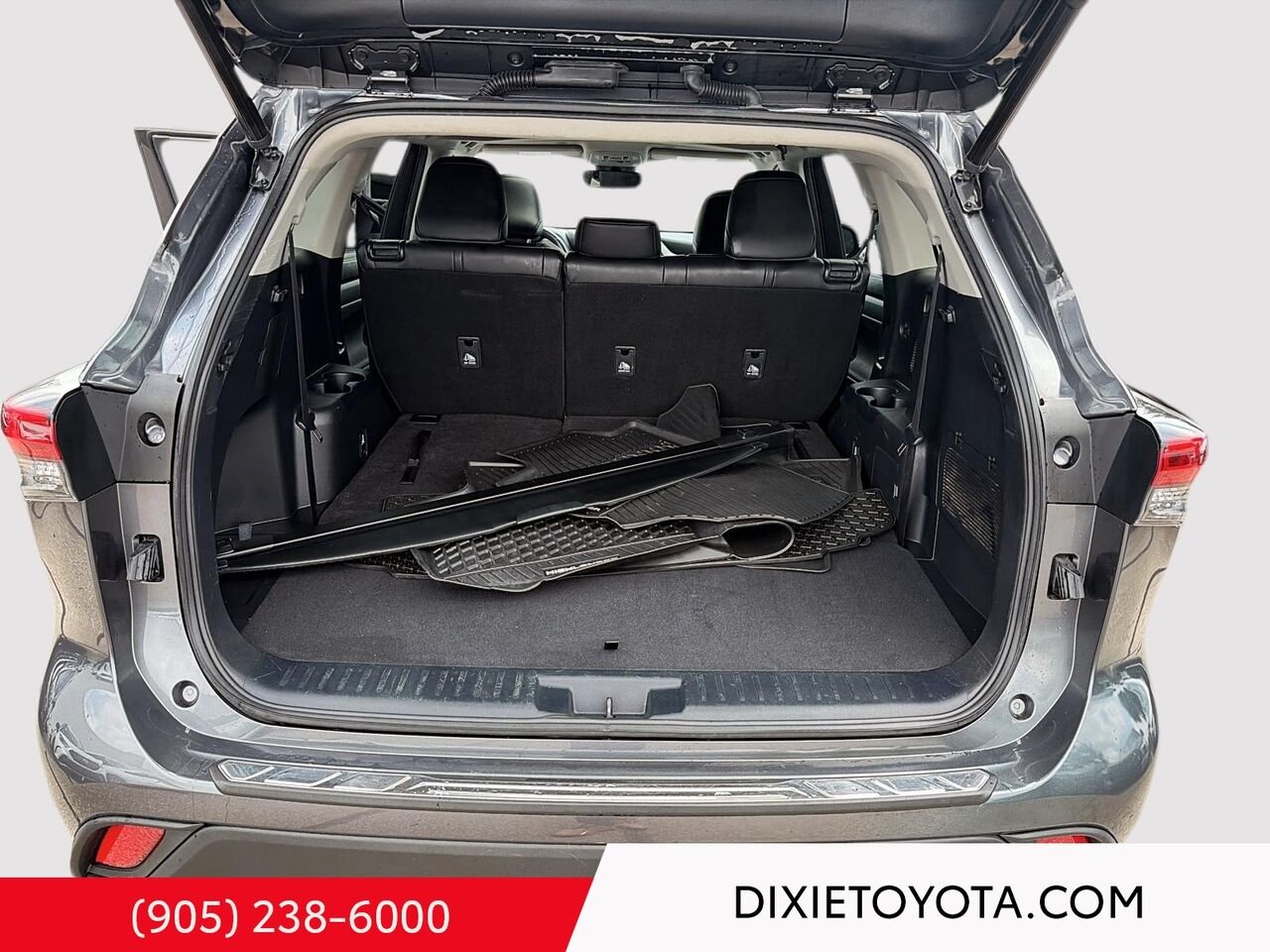 2023 Toyota Highlander XLE AWD / HEATED SEATS / MOONROOF / ALLOY WHEELS / CARPLAY AND ANDROID AUTO Magnetic Grey Metallic Mississauga - photo #20