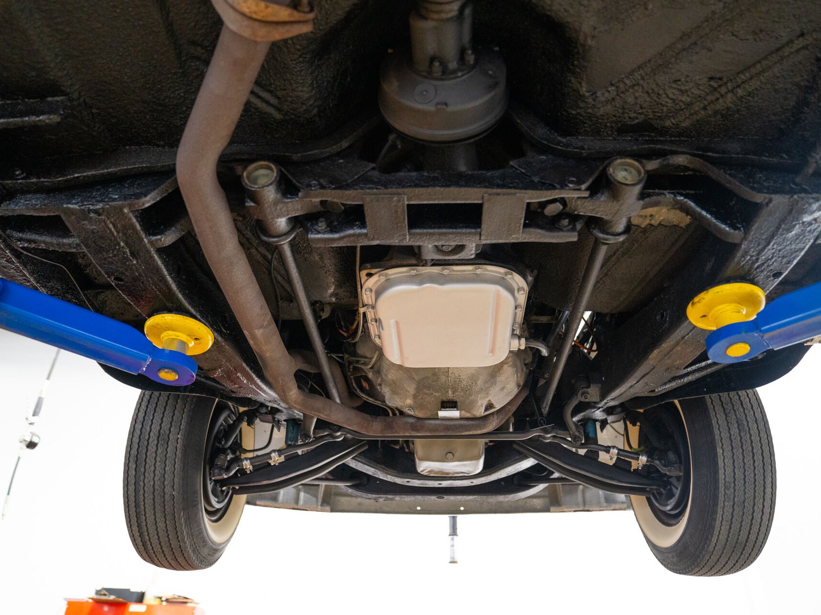 1961 Chrysler Windsor White Montreal - photo #60