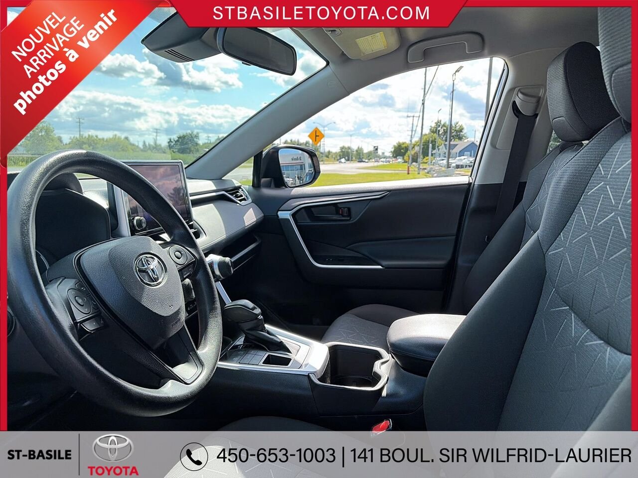 TOYOTA RAV4 2024 Noir Saint-Basile-le-Grand - photo #5