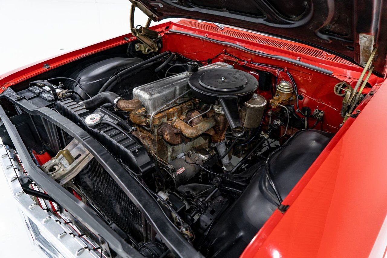 Chevrolet Biscayne Unrestored nearly all original parts 1962 Rouge Montréal - photo #16