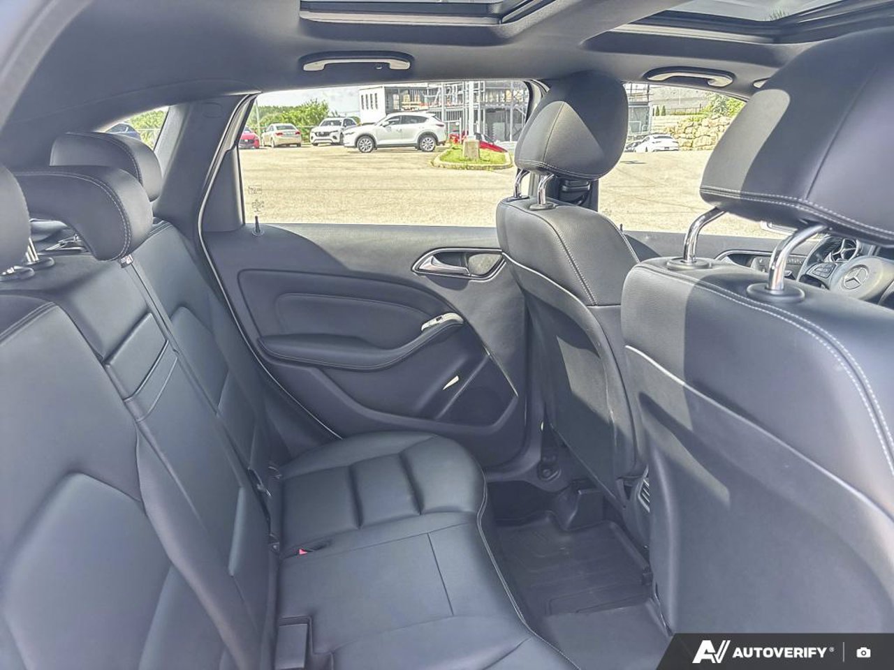 2018 Mercedes-Benz B-Class WDDMH4GB5JJ447885 White Mirabel - photo #24