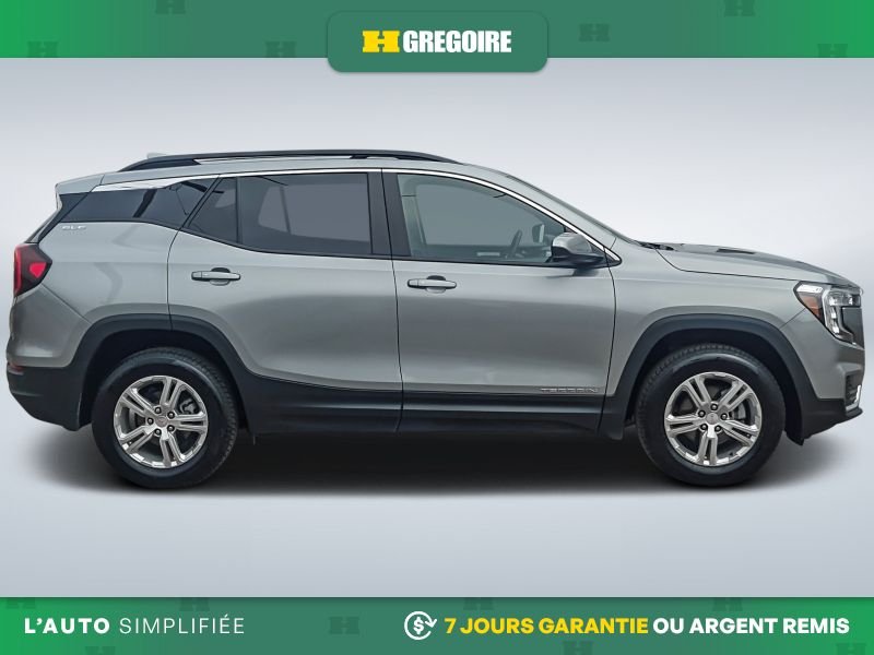 2024 GMC Terrain Grey Saint-Eustache - photo #10