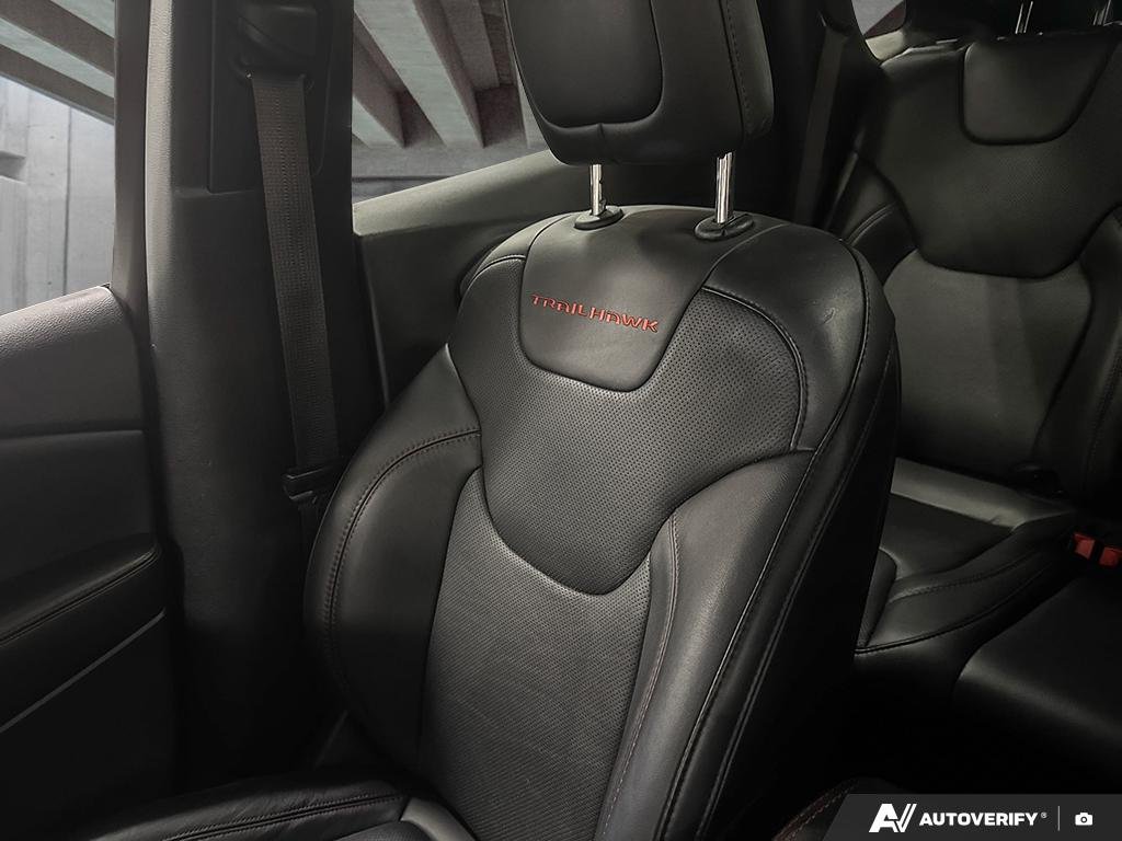2020 Jeep Cherokee 2602134A | Trailhawk Elite Edmonton - photo #19
