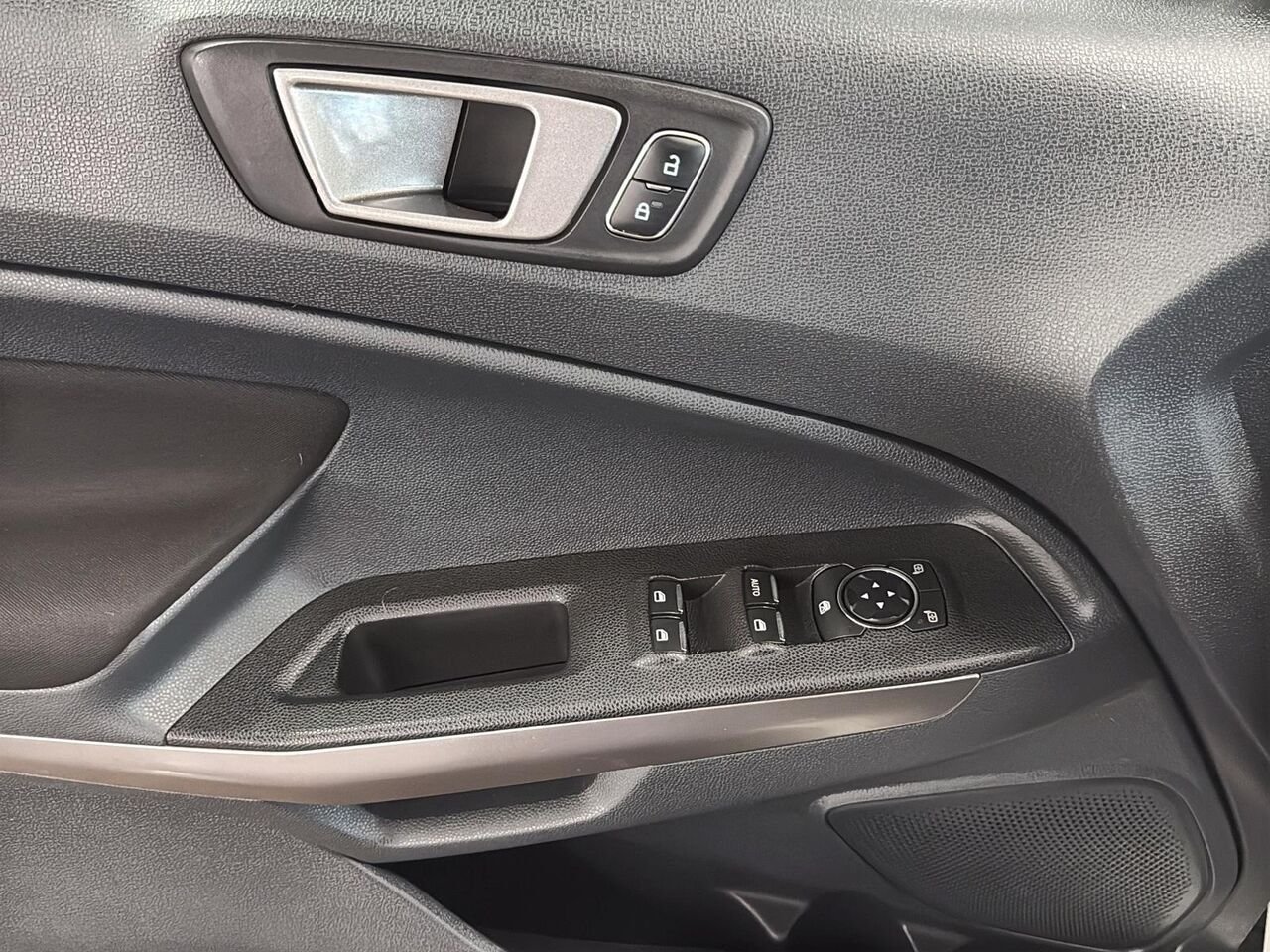 2020 Ford EcoSport SE TA White Saint-Hyacinthe - photo #10