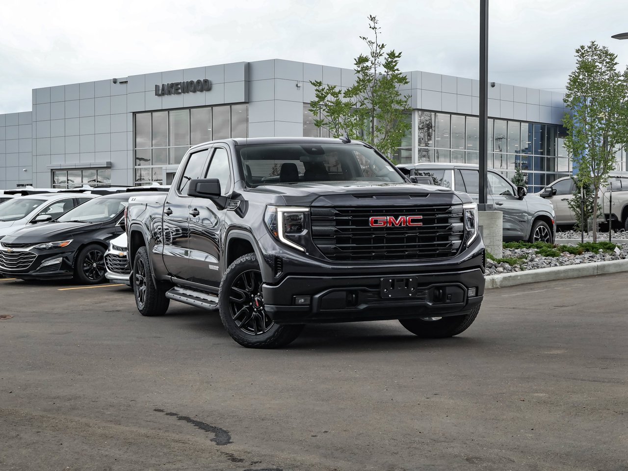 2024 GMC Sierra 1500 4WD Crew Cab 147 Elevation Grey Sherwood Park - photo #1