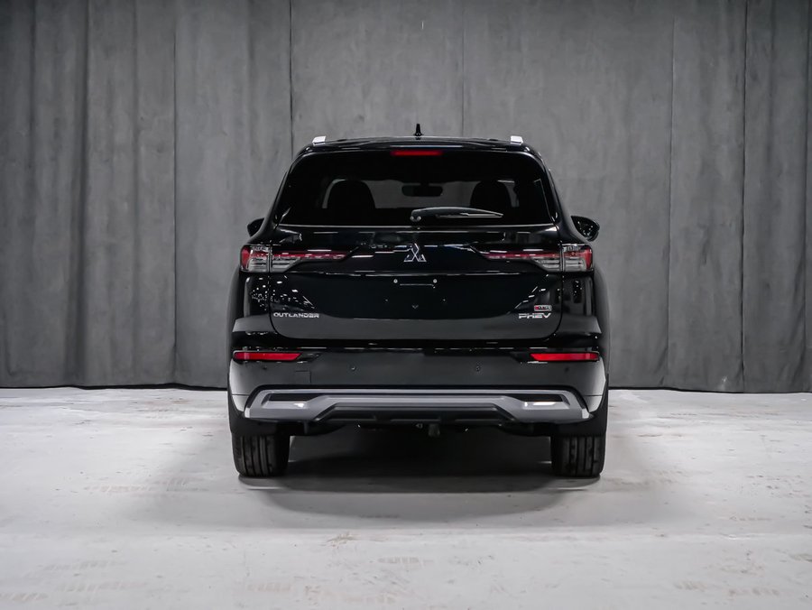 2026 Mitsubishi Outlander Plug-In Hybrid GT Black Diamond Premium Finish