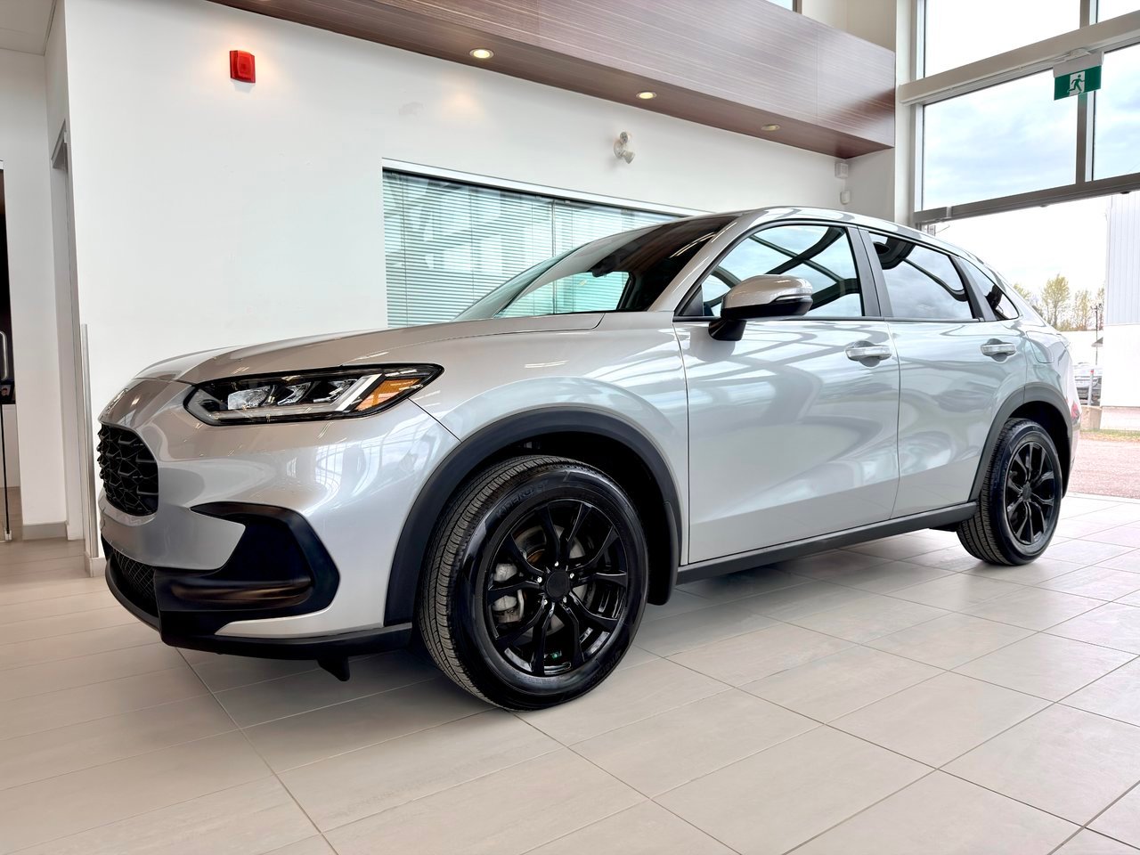 Honda HR-V 2025 Gris Notre-Dame-des-Prairies - photo #2