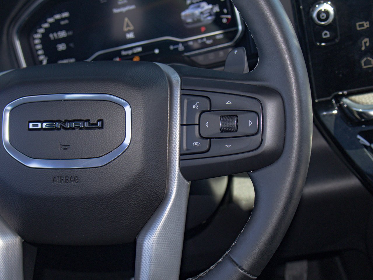 2025 GMC Sierra 1500 4WD Crew Cab 147 Denali Black Sherwood Park - photo #26