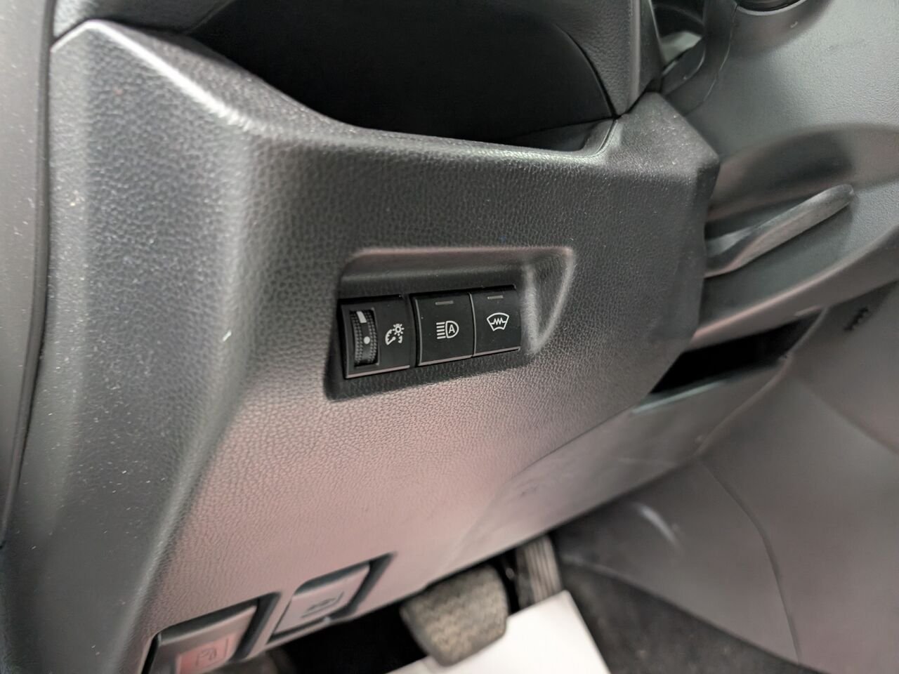 2025 Toyota RAV4 2T3B1RFV9SC519660 White Sherbrooke - photo #11