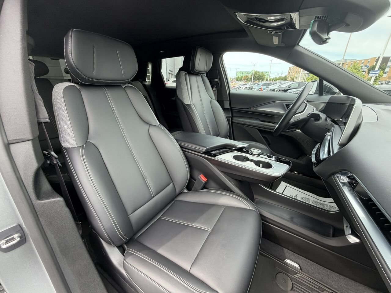 2024 Cadillac LYRIQ Tech AWD FINANCEMENT À PARTIR 0.99% Grey Laval - photo #20