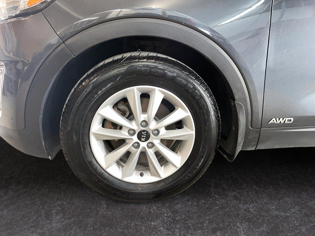 2018 Kia SORENTO Black Amos - photo #22