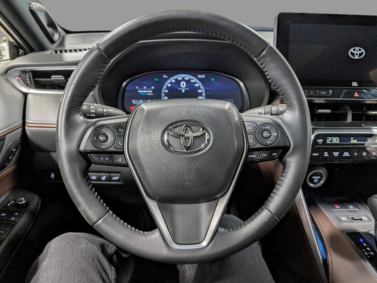 2023 Toyota Venza Hybride JTEAAAAH5PJ150147 Celestial Black Sherbrooke - photo #13
