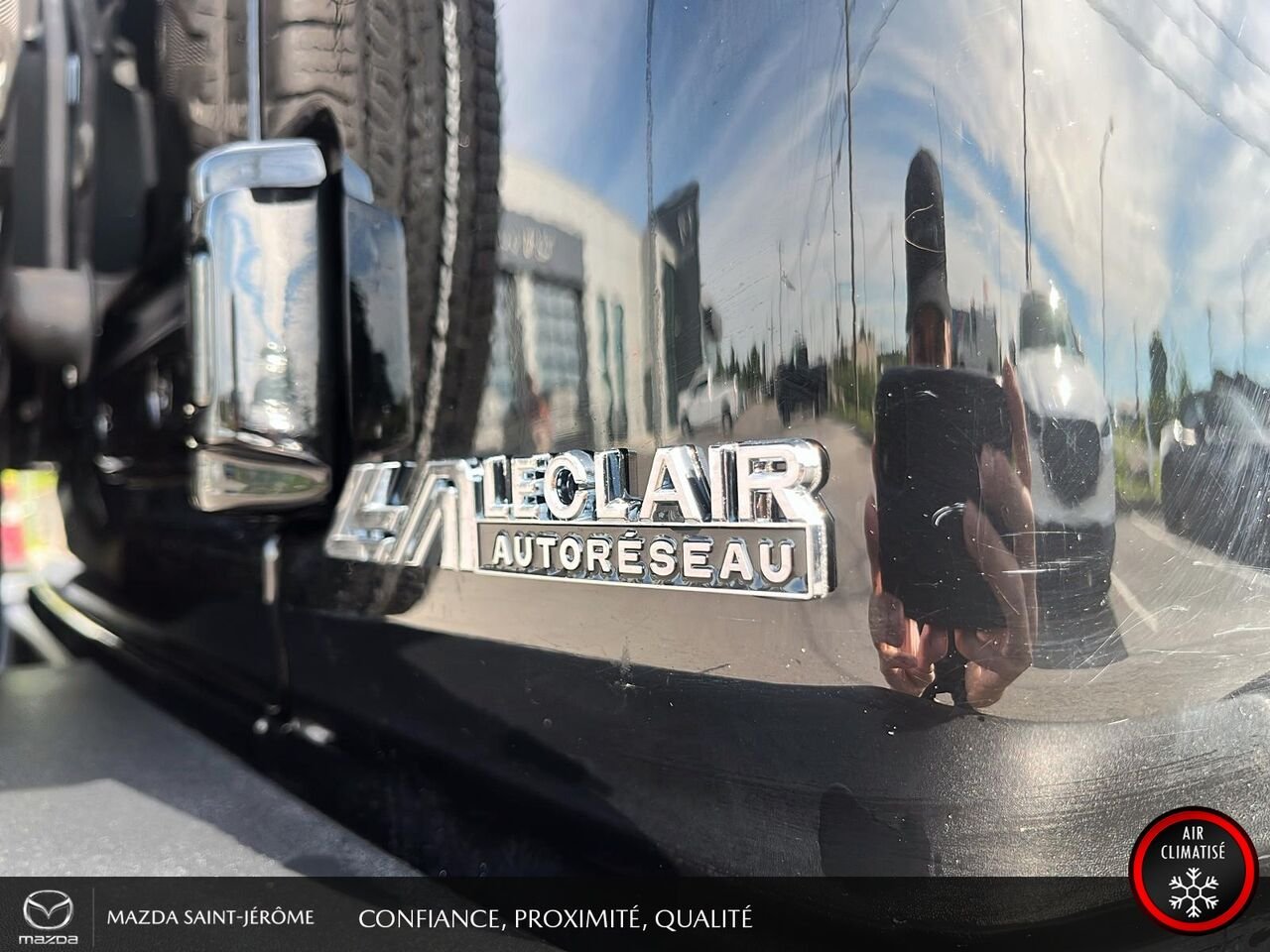 2024 Jeep Wrangler Sport 2 PORTES | TOIT SOUPLE | 4x4 | AUTOMATIQUE | V6 Black Saint-Jérôme - photo #8