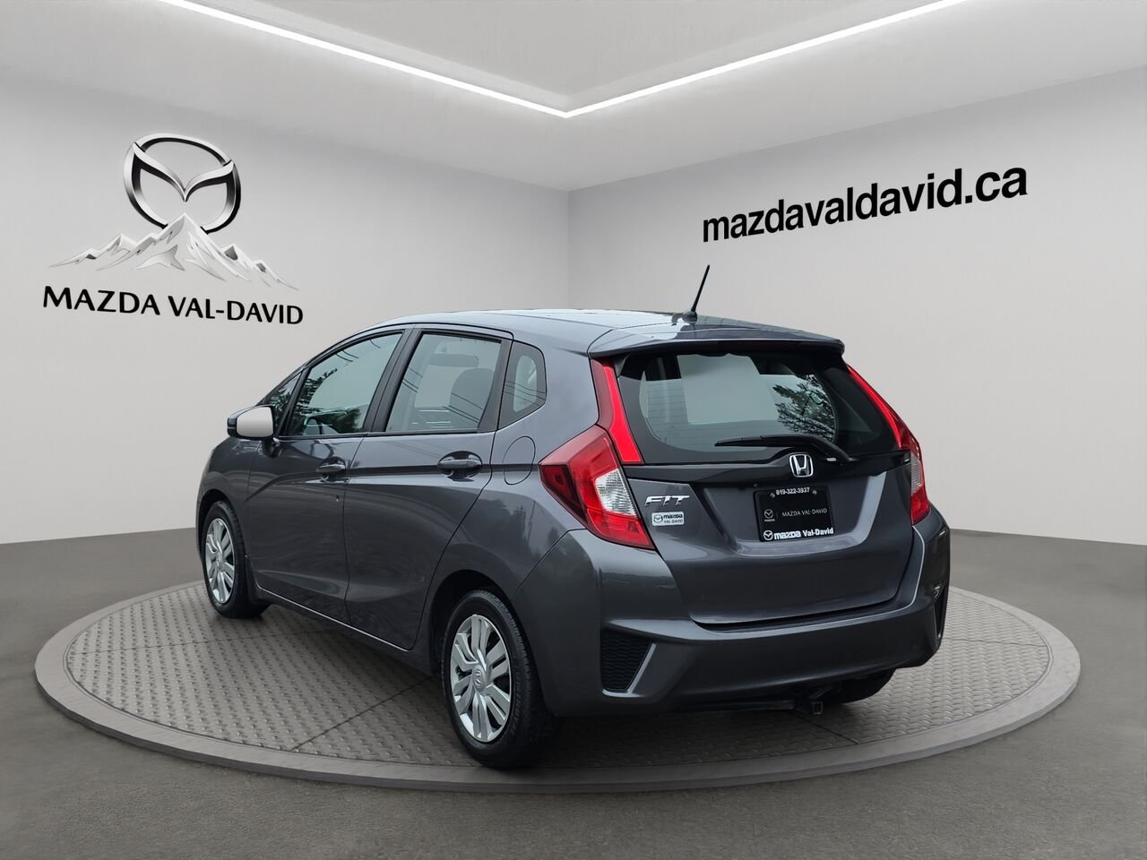 2016 Honda Fit LX à hayon 5 portes CVT, caméra de recul, sièges chauffant, commande audio au volant Grey Val-David - photo #18