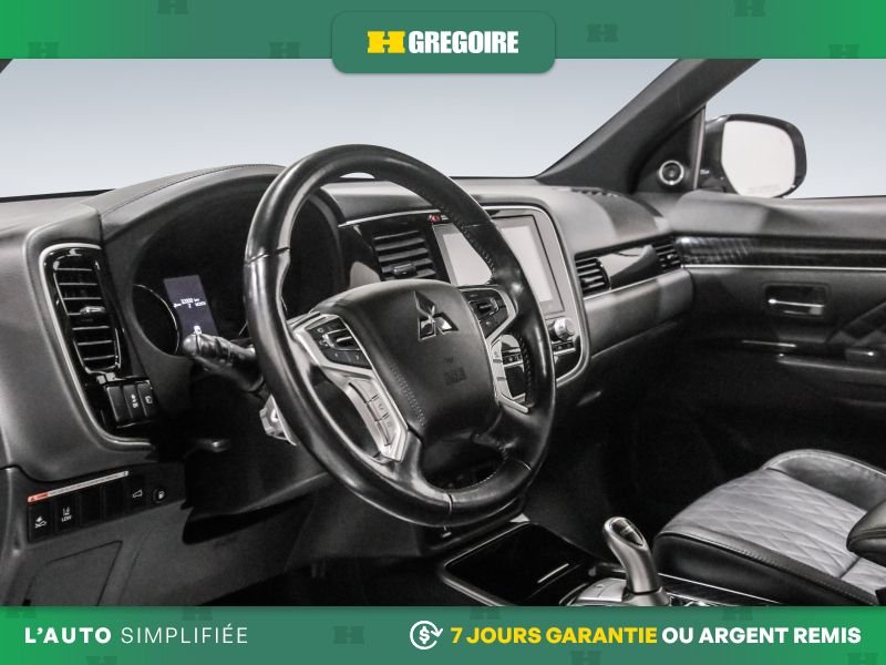 Mitsubishi Outlander PHEV 2020 Gris Laval - photo #11