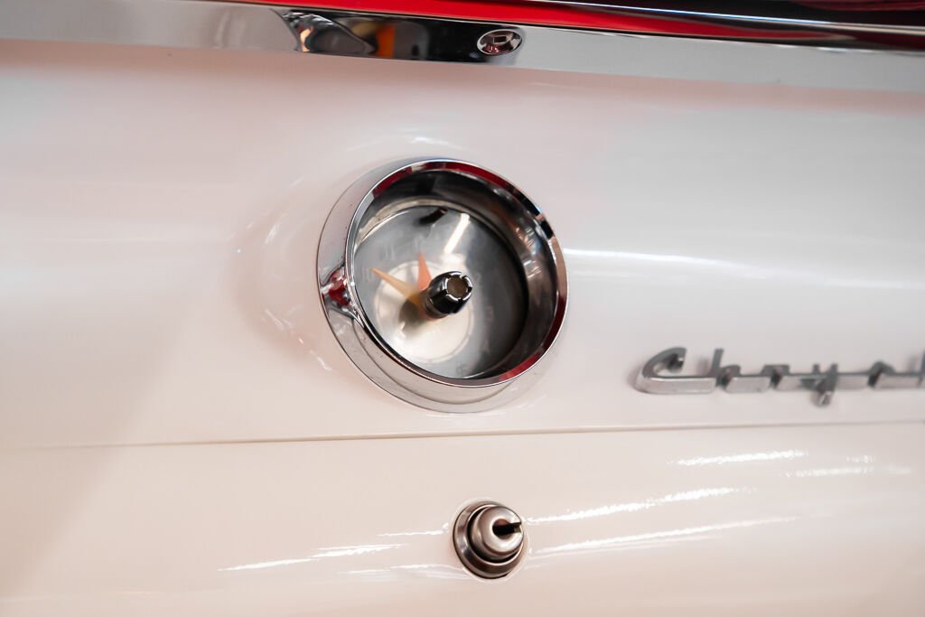1955 Chrysler New Yorker PRIX IN USD St.Regis | CAR IN MILES Red Montreal - photo #24