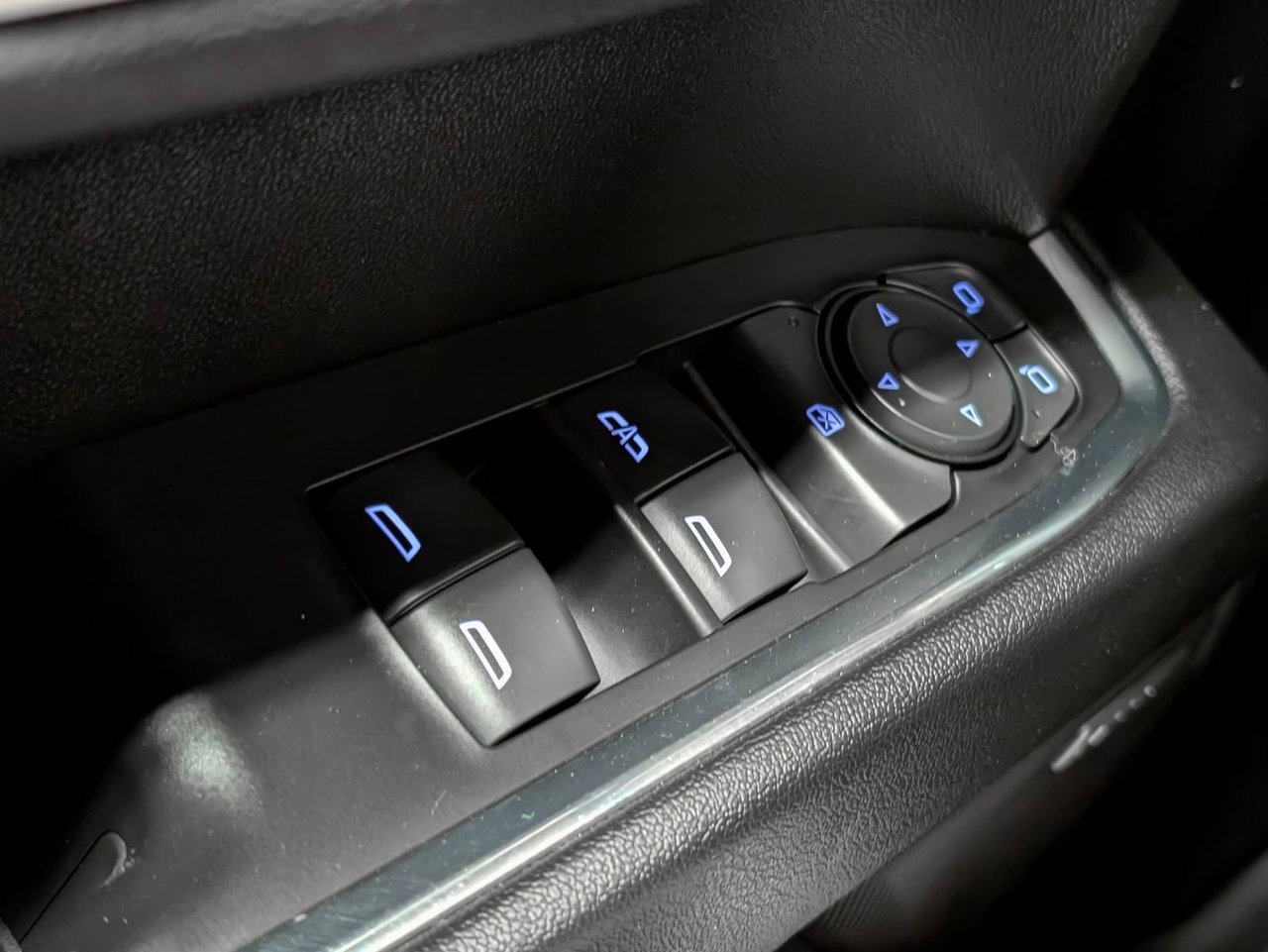 Chevrolet Silverado 1500 LT Trail Boss 2024 NOIR Saint-Eustache - photo #20