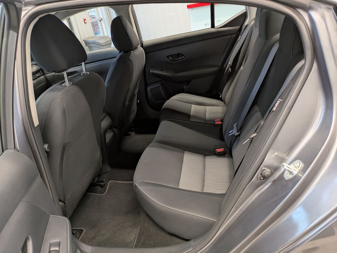 Nissan Sentra 2025 Gris Gatineau - photo #14