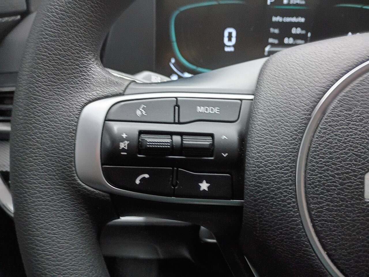 2023 Kia Sportage Blue Blainville - photo #21