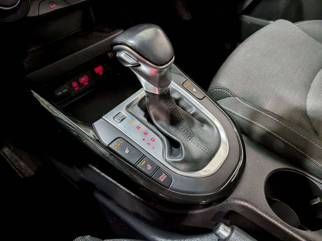 Kia Forte 2020 Gris Val-David - photo #26