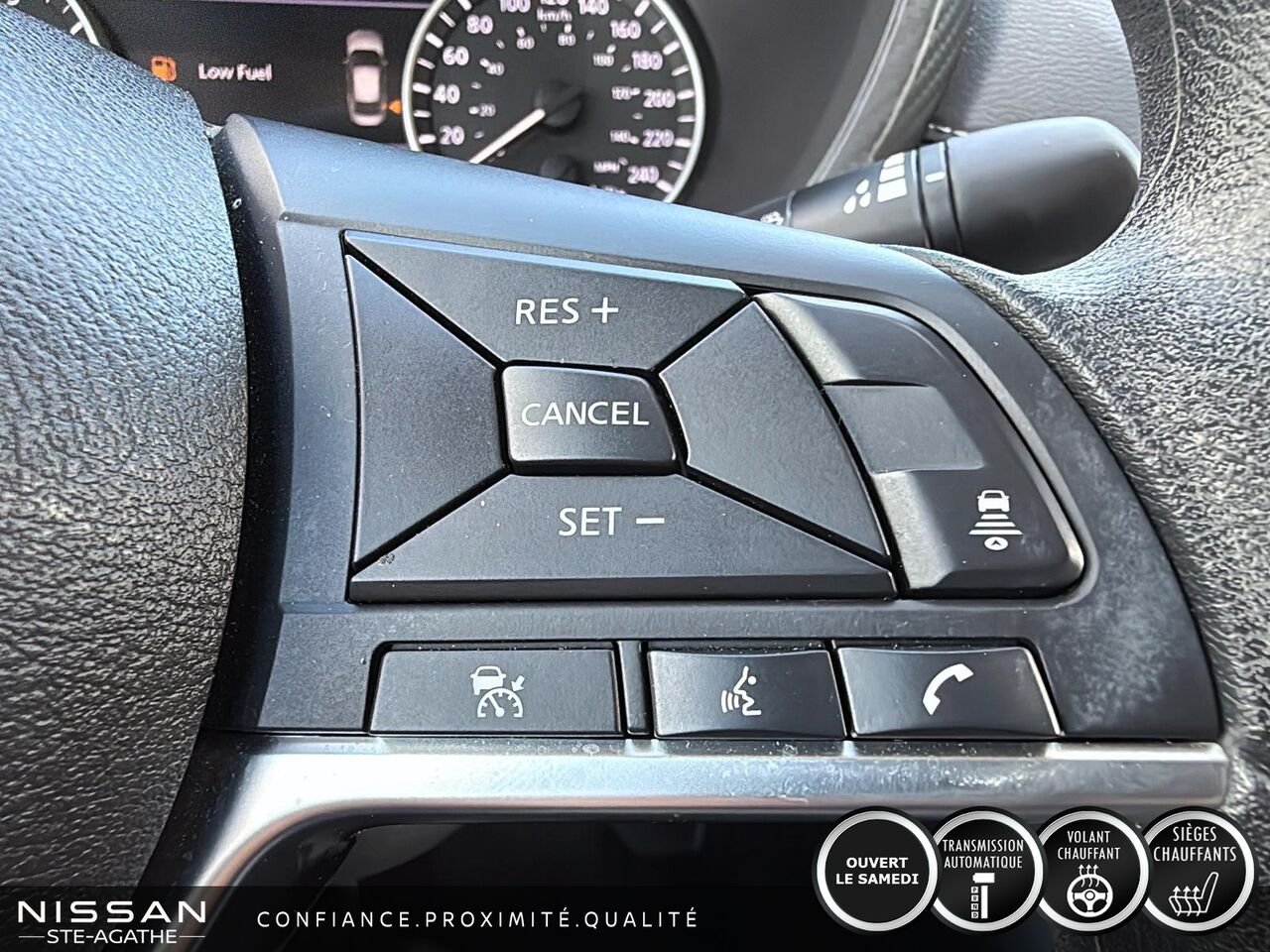Nissan Sentra SV | CARPLAY | CAMÉRA DE RECUL | UN SEUL PROPRIÉTAIRE 2024 Noir Saint-Jérôme - photo #15