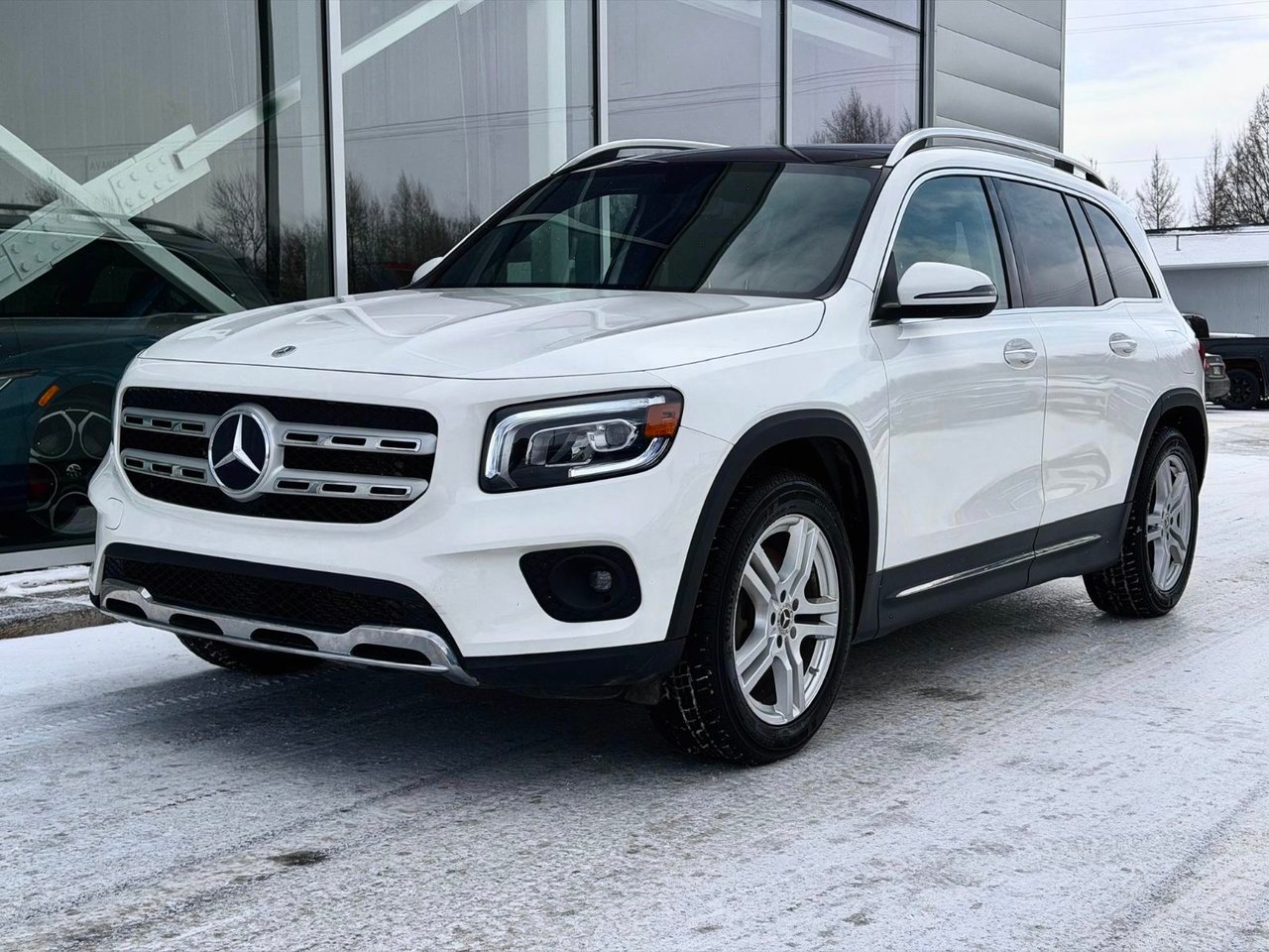 2021 Mercedes-Benz GLB White Notre-Dame-des-Prairies - photo #3
