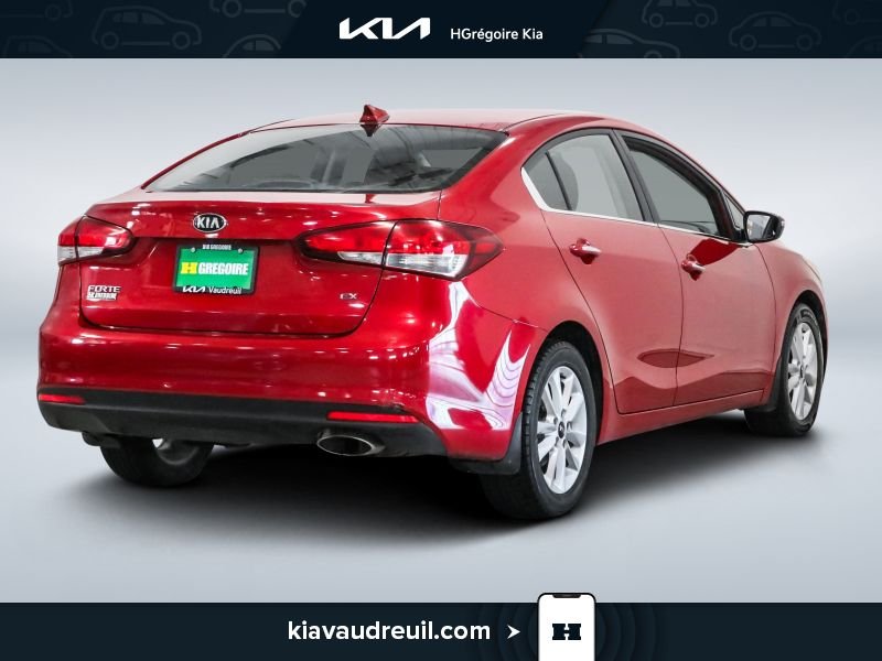 2017 Kia Forte Red Blainville - photo #6