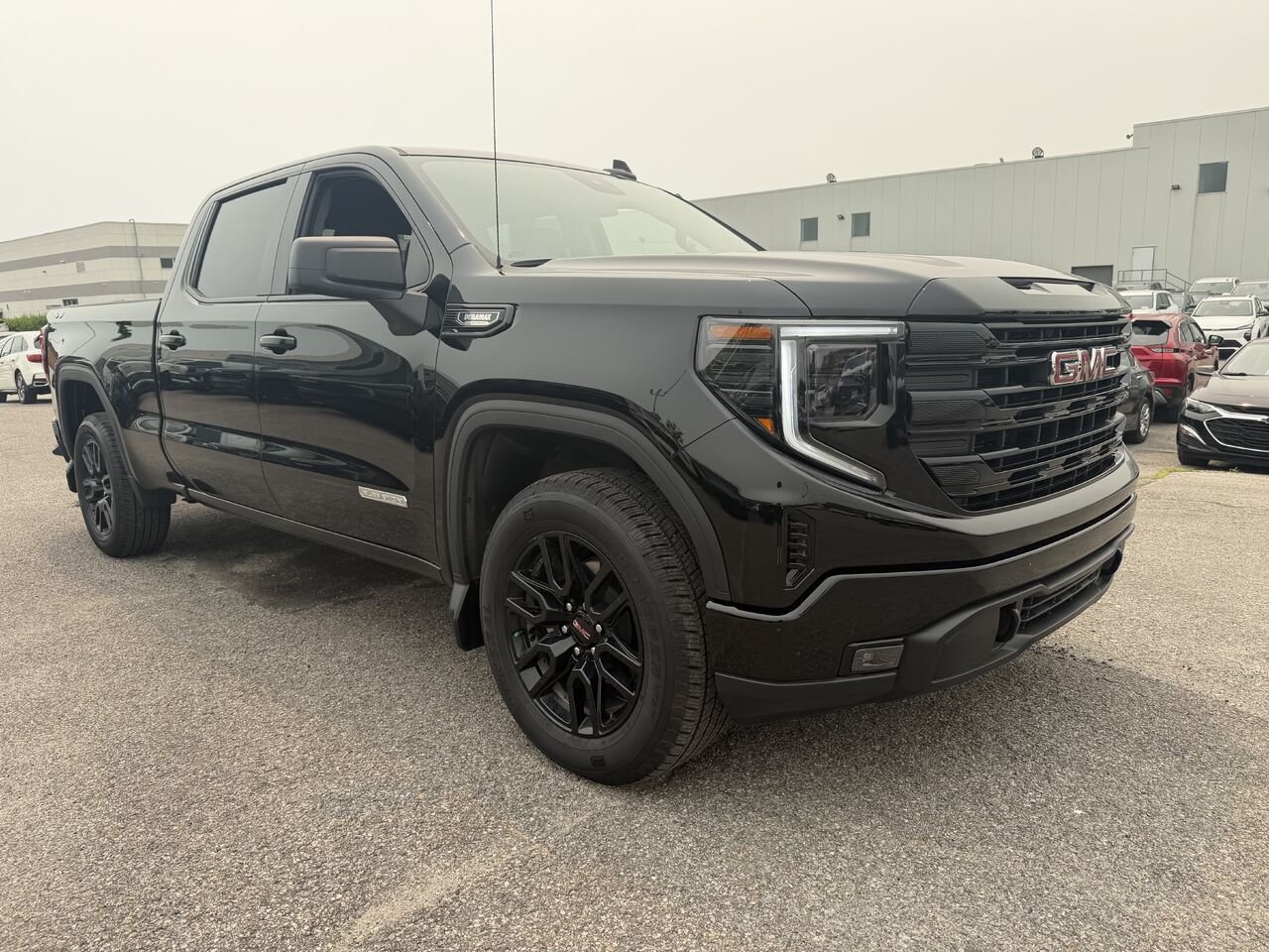 GMC SIERRA K1500 ELEVATION Elevation cabine multiplace 4RM 157 po 2025 Noir Gatineau - photo #13