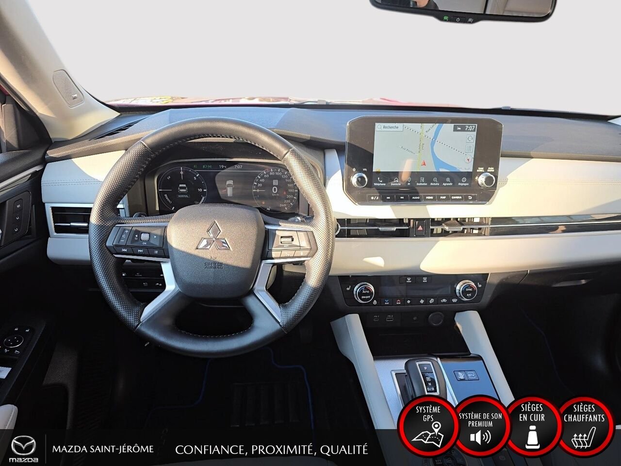 Mitsubishi Outlander GT Premium HYBRIDE RECHARGEABLE | 7 PASSAGERS | TOIT PANO | CUIR | AWD 2024 Rouge Saint-Jérôme - photo #24