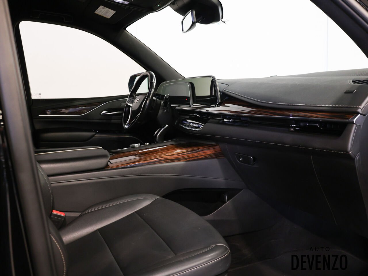 Cadillac Escalade 2022 Noir Saint-Eustache - photo #6