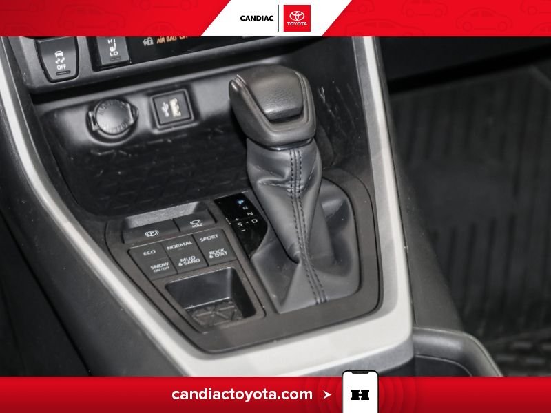 2024 Toyota Rav 4 White Saint-Eustache - photo #28