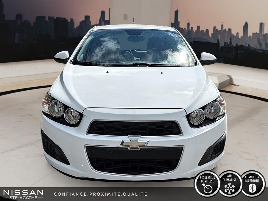 Chevrolet Sonic HAYONS 5 PORTES LT|AUT|PNEUS D'HIVER INCLUS 2012 Blanc