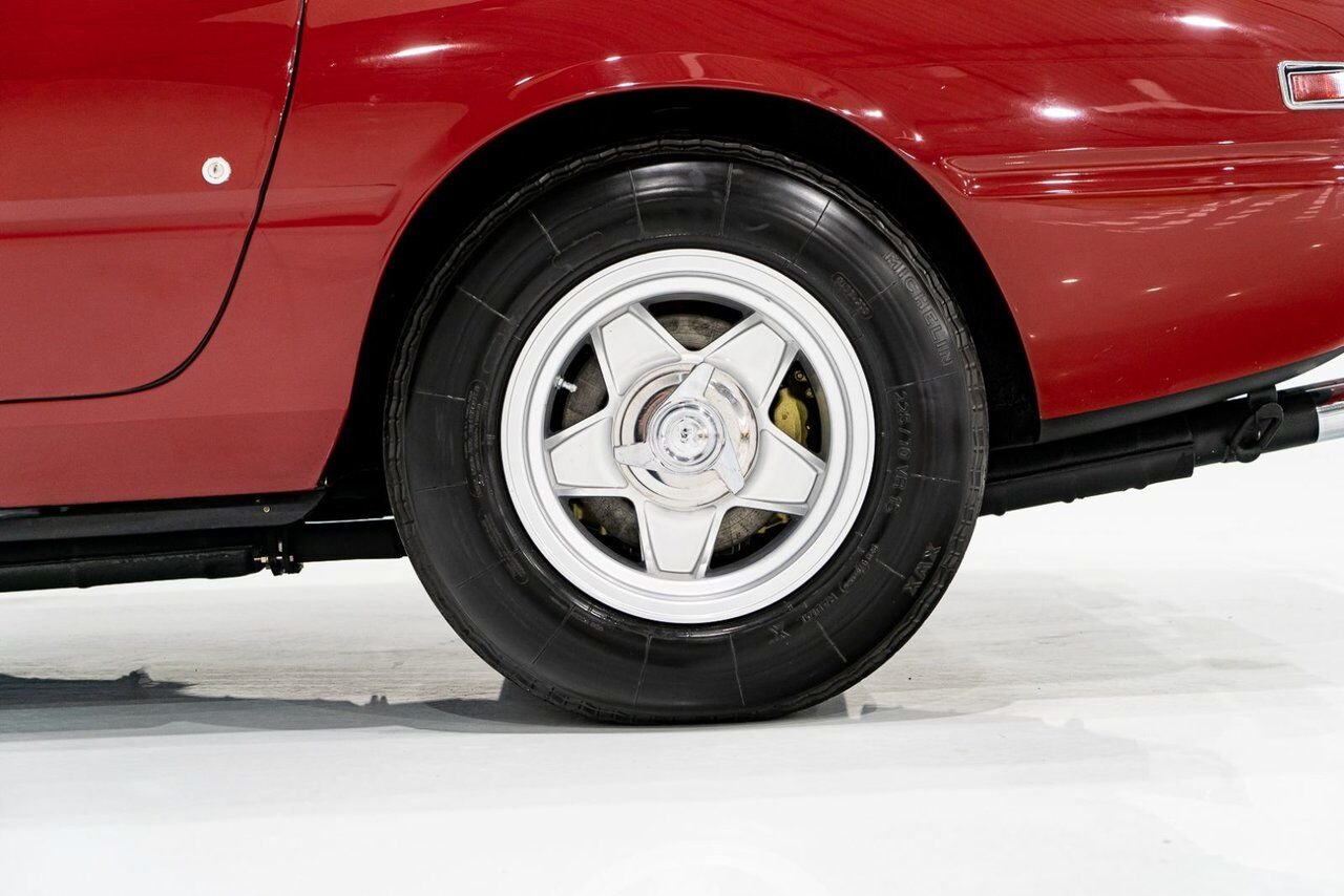 1973 Ferrari 365 GTB4 Daytona 18,301 miles With Orig Books/Tools/ Carbs / Filter Box Red Montreal - photo #96
