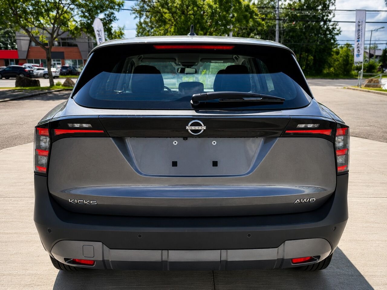 NISSAN Kicks KICKS S AWD 2026 Gris poudre métallisé Châteauguay - photo #4