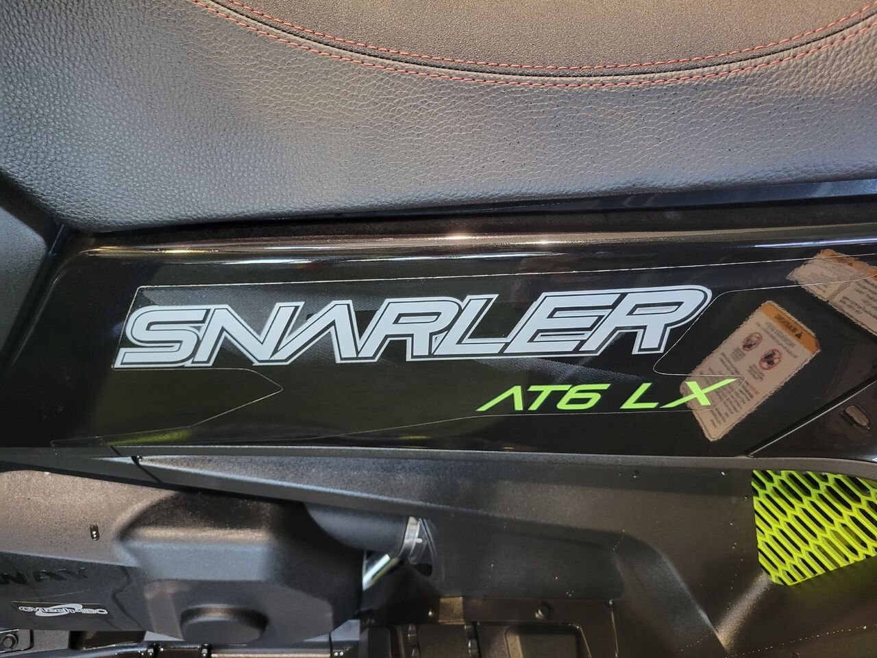 2023 Segway Snarler Black  - photo #6
