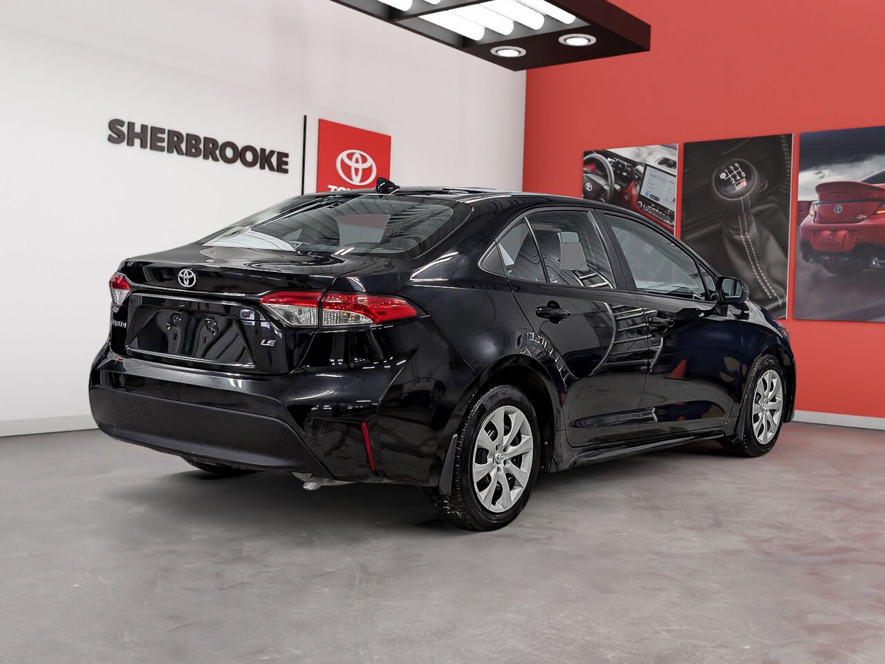 Toyota Corolla LE/SIÈGES CHAUFFANTS/CAMÉRA DE RECUL/BLUETOOTH/AC/ 2023 Noir minuit métallisé Sherbrooke - photo #3