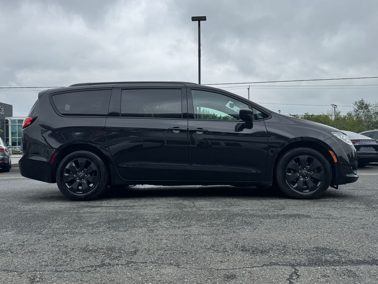 Chrysler Pacifica Hybrid 2019 Noir Granby - photo #7