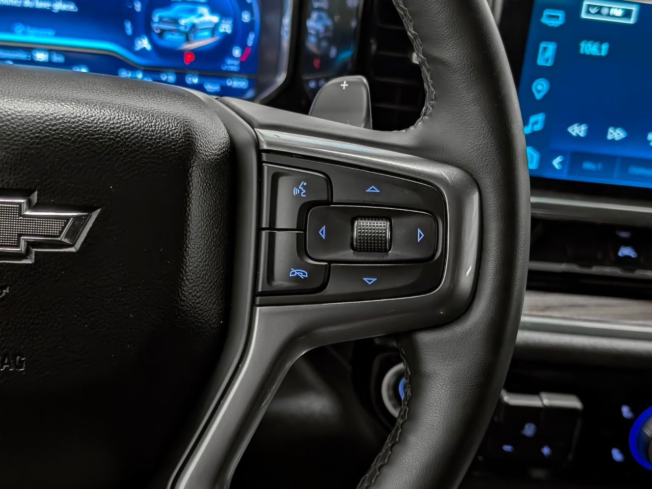 Chevrolet Silverado 1500 LT Trail Boss 2024 NOIR Saint-Eustache - photo #18