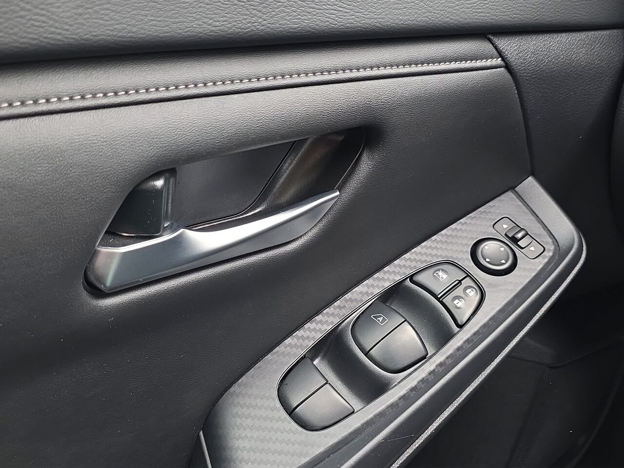 2024 Nissan Sentra SV CVT, toit ouvrant, écran tactile, sièges chauffants White Val-David - photo #13