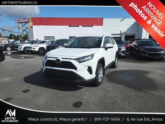 Toyota RAV4 AWD LE 2022 Blanc
