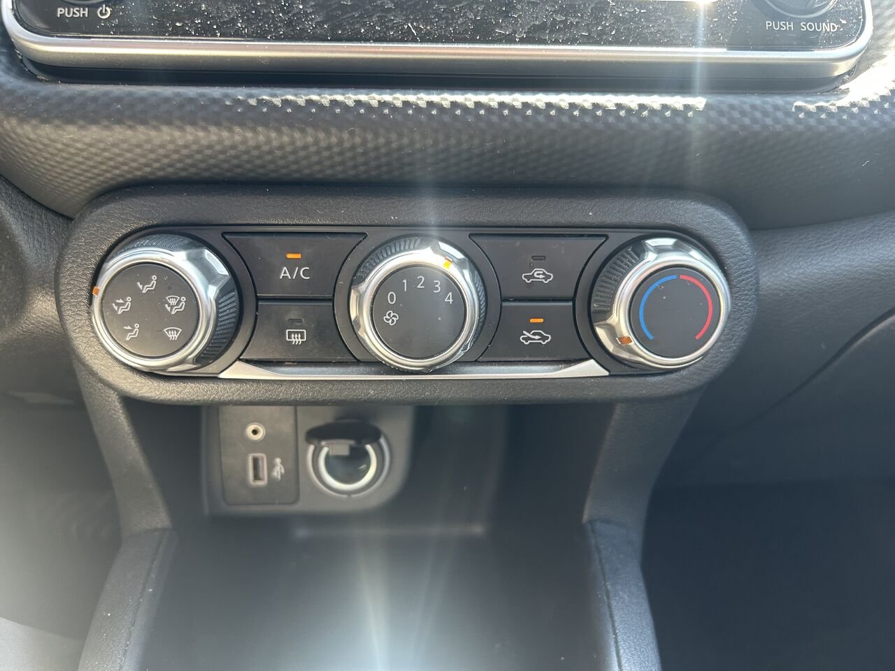 2025 Nissan Kicks Play Black Châteauguay - photo #15