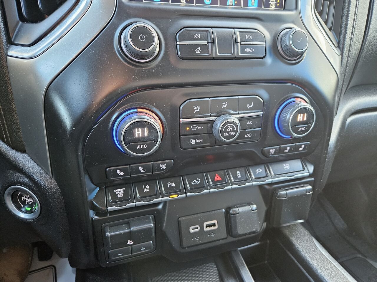 2023 Chevrolet Silverado 2500HD LTZ cabine multiplace 4RM 159 po Black Thetford Mines - photo #12