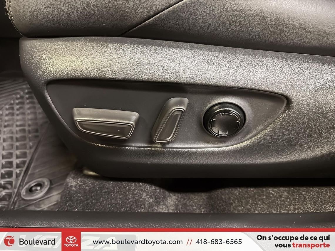 Toyota Venza 98389A-95 | XLE, AWD 2024 Gris côtier métallisé Québec - photo #10